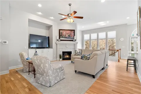 $495,000 | 13415 Summit Court, Kansas City, MO 64145