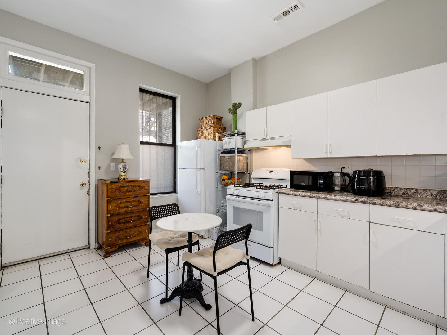 1436 West Taylor Street Chicago, IL 60607 - Photo 17 of 23 Gallery Image 17