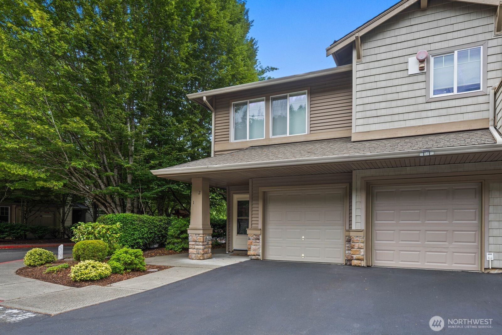 15325 Southeast 155th Place, Unit V2 Renton, WA 98058 - Photo 34 of 36