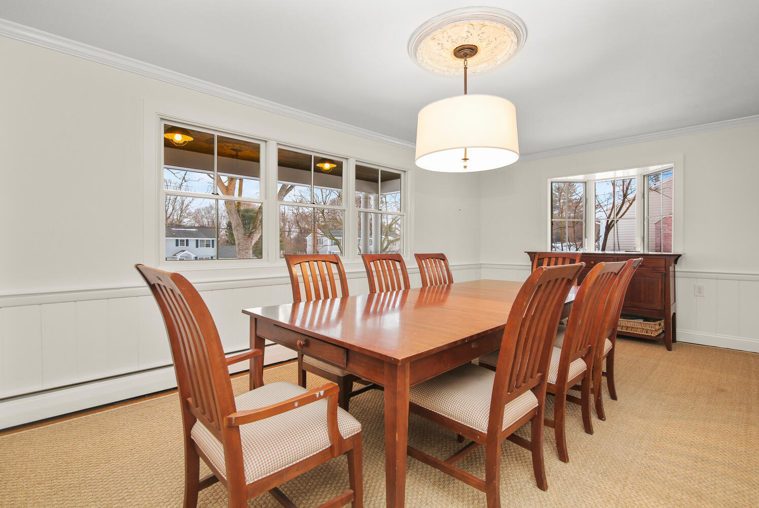 119 Field Crest Road New Canaan, CT 06840 - Photo 8 of 47 119 Field Crest Rd New Canaan-large-011-