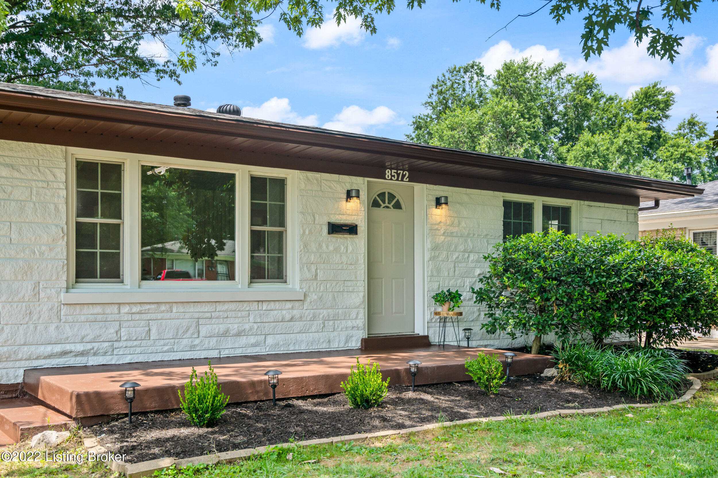 8572 Chase Road-13