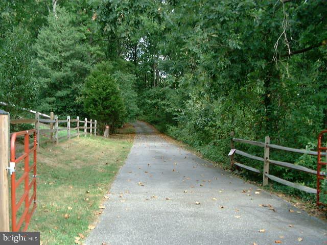 27 Old South River Road Edgewater, MD 21037 - Photo 17 of 30 a view of outdoor space