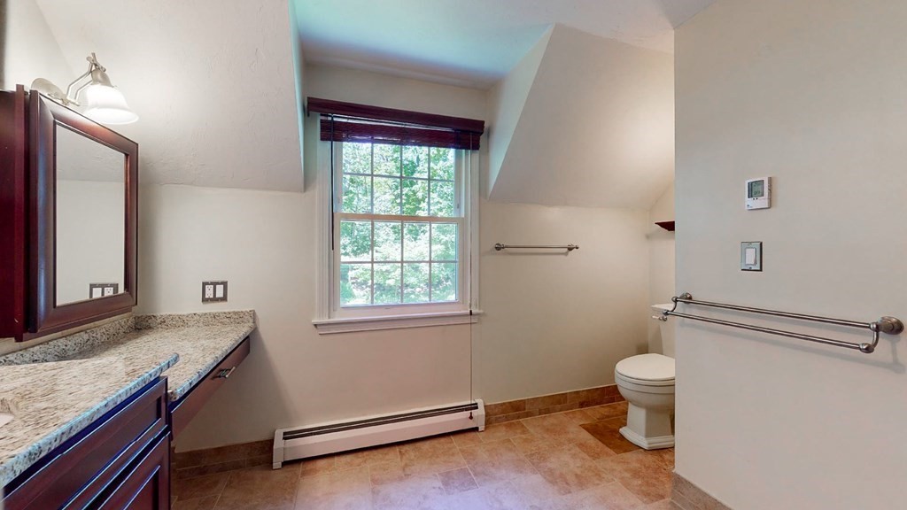 207 Spring Street Shrewsbury, MA 01545 - Photo 20 of 41 Gallery Image 20