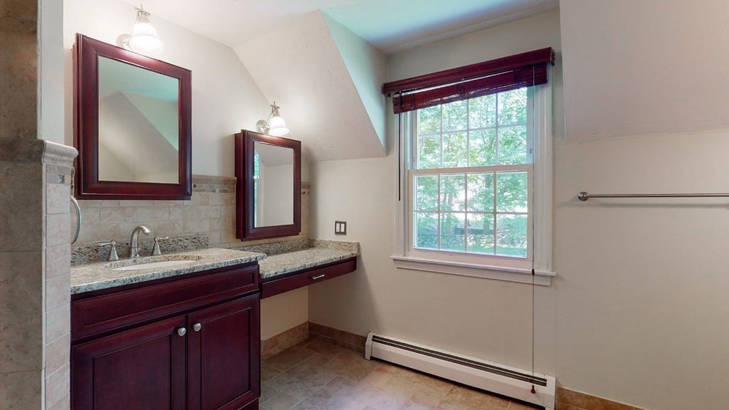 207 Spring Street Shrewsbury, MA 01545 - Photo 21 of 41 Gallery Image 21