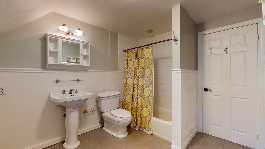 207 Spring Street Shrewsbury, MA 01545 - Photo 33 of 41 Gallery Image 33