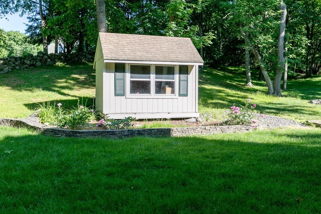 207 Spring Street Shrewsbury, MA 01545 - Photo 41 of 41 Gallery Image 41