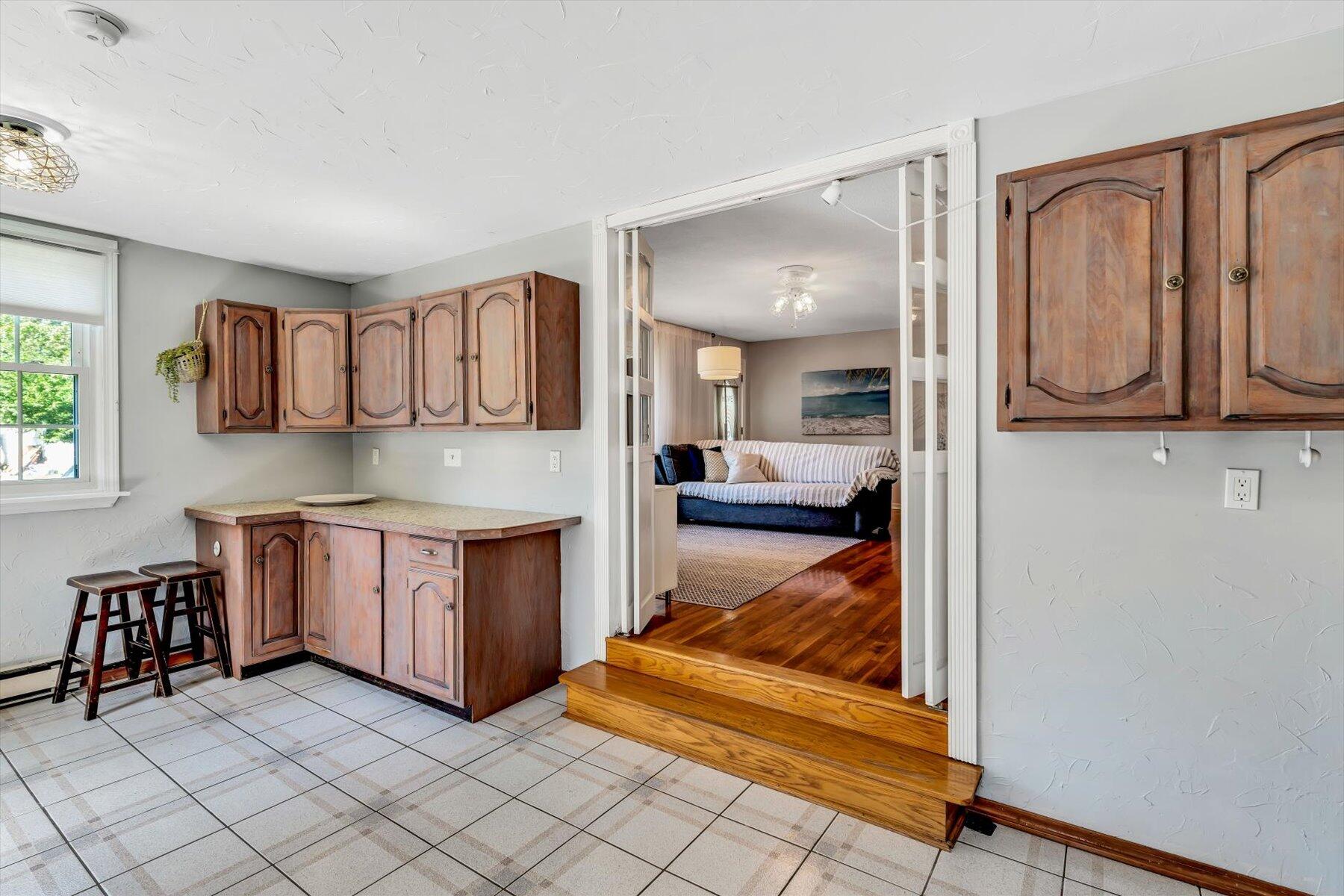 36 Elaine Road Hyannis, MA 02601 - Photo 5 of 29 26-IMGP4832