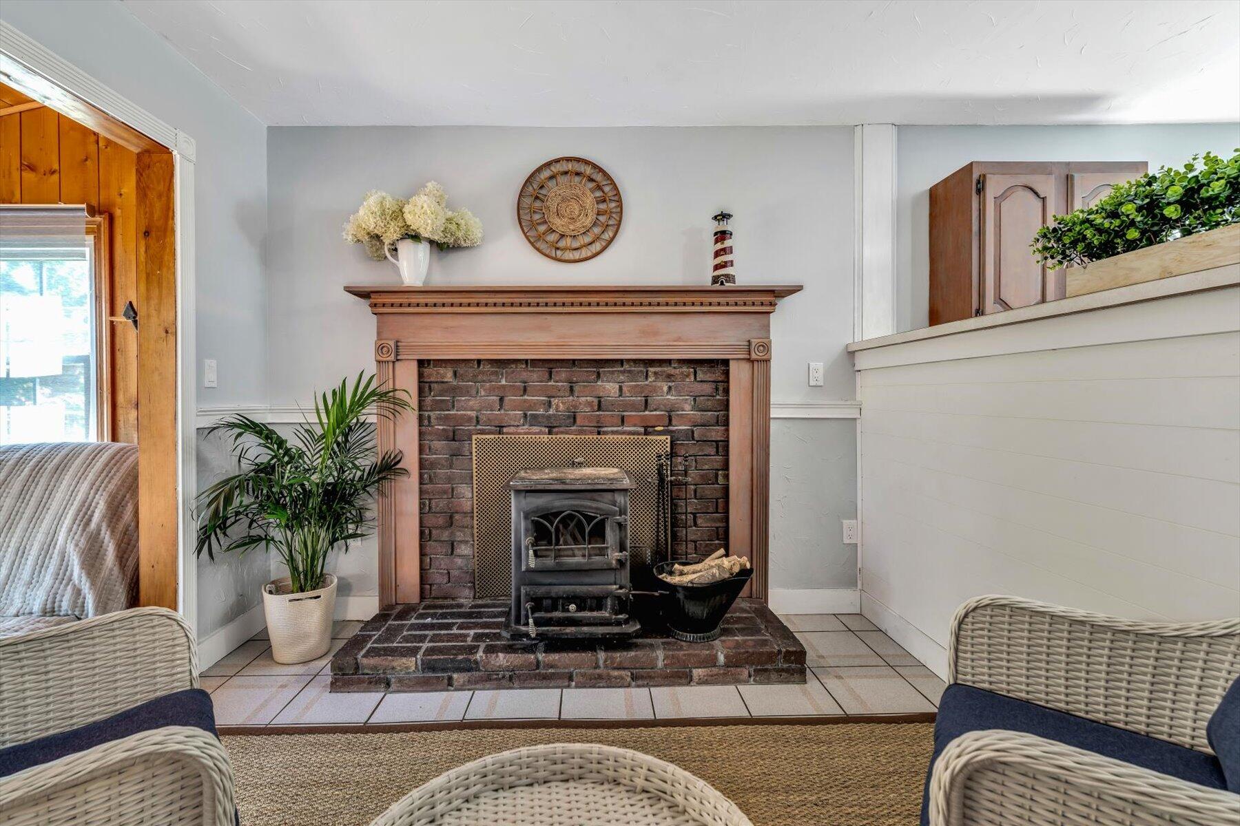 36 Elaine Road Hyannis, MA 02601 - Photo 7 of 29 53-IMGP4985
