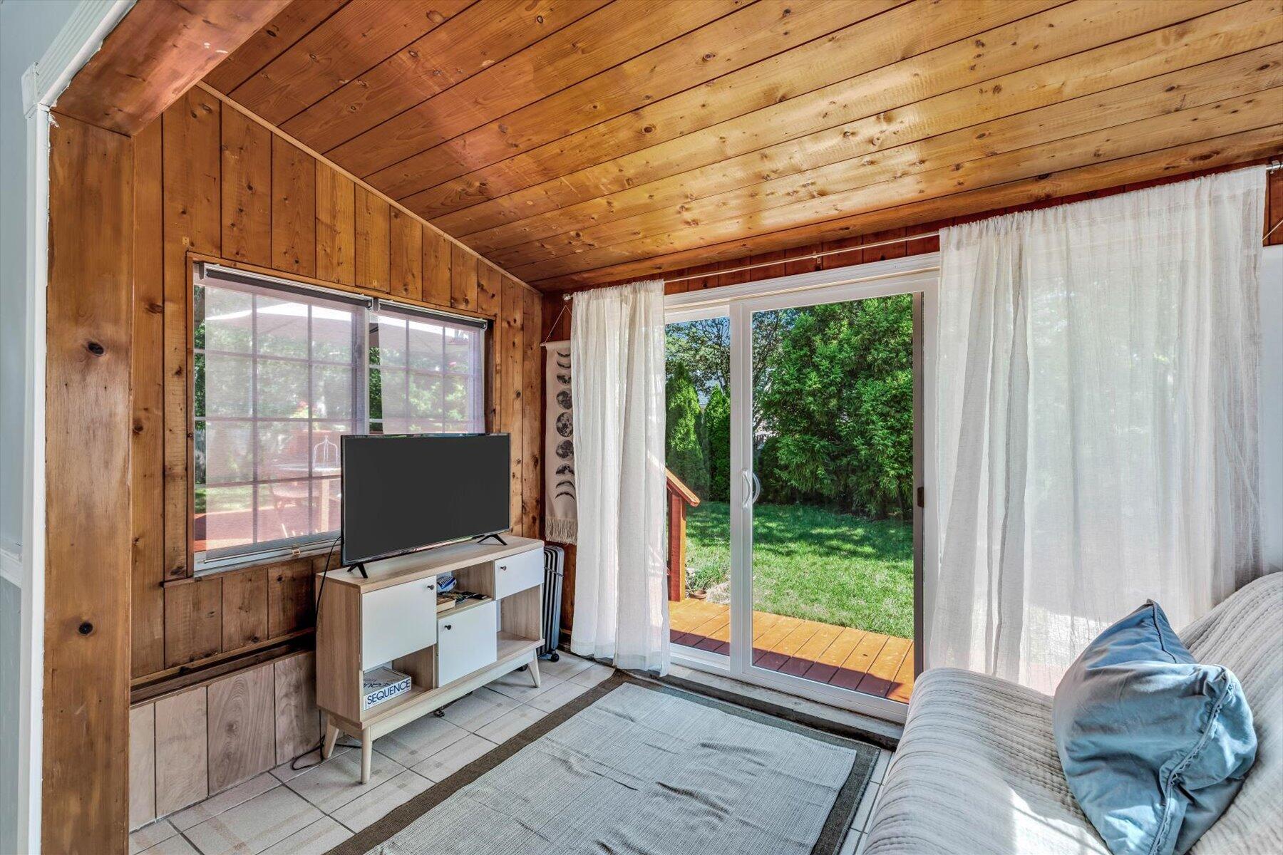 36 Elaine Road Hyannis, MA 02601 - Photo 8 of 29 61-IMGP4946