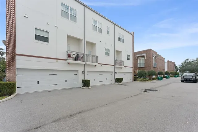 $895,000 | 131 Oak Laurel Drive, Winter Garden, FL 34787