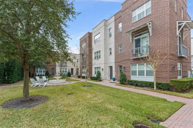 $895,000 | 131 Oak Laurel Drive, Winter Garden, FL 34787