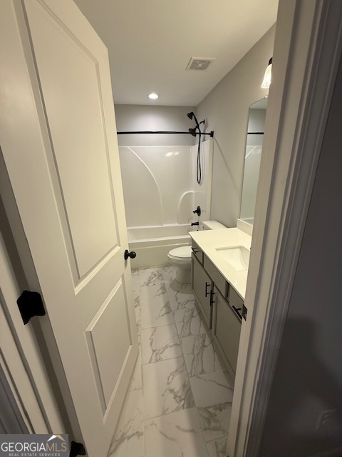 123 Weeping Moss Way Kathleen, GA 31047 - Photo 21 of 34 a bathroom with a sink a toilet and shower