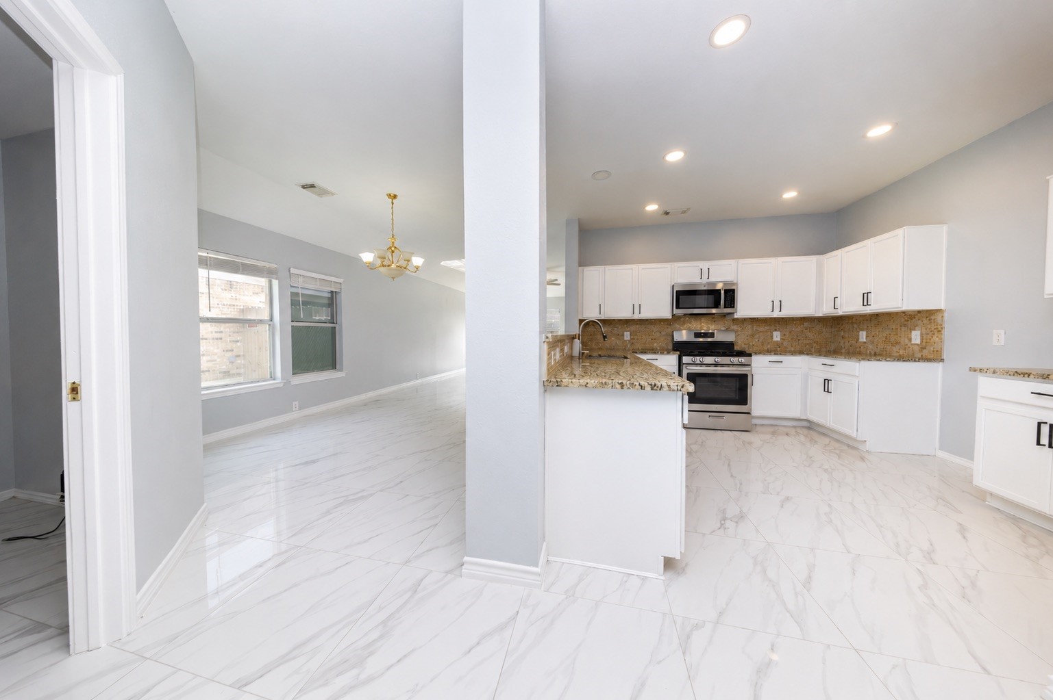 2203 Mountain Ranch Drive Houston, TX 77049 - Photo 8 of 25