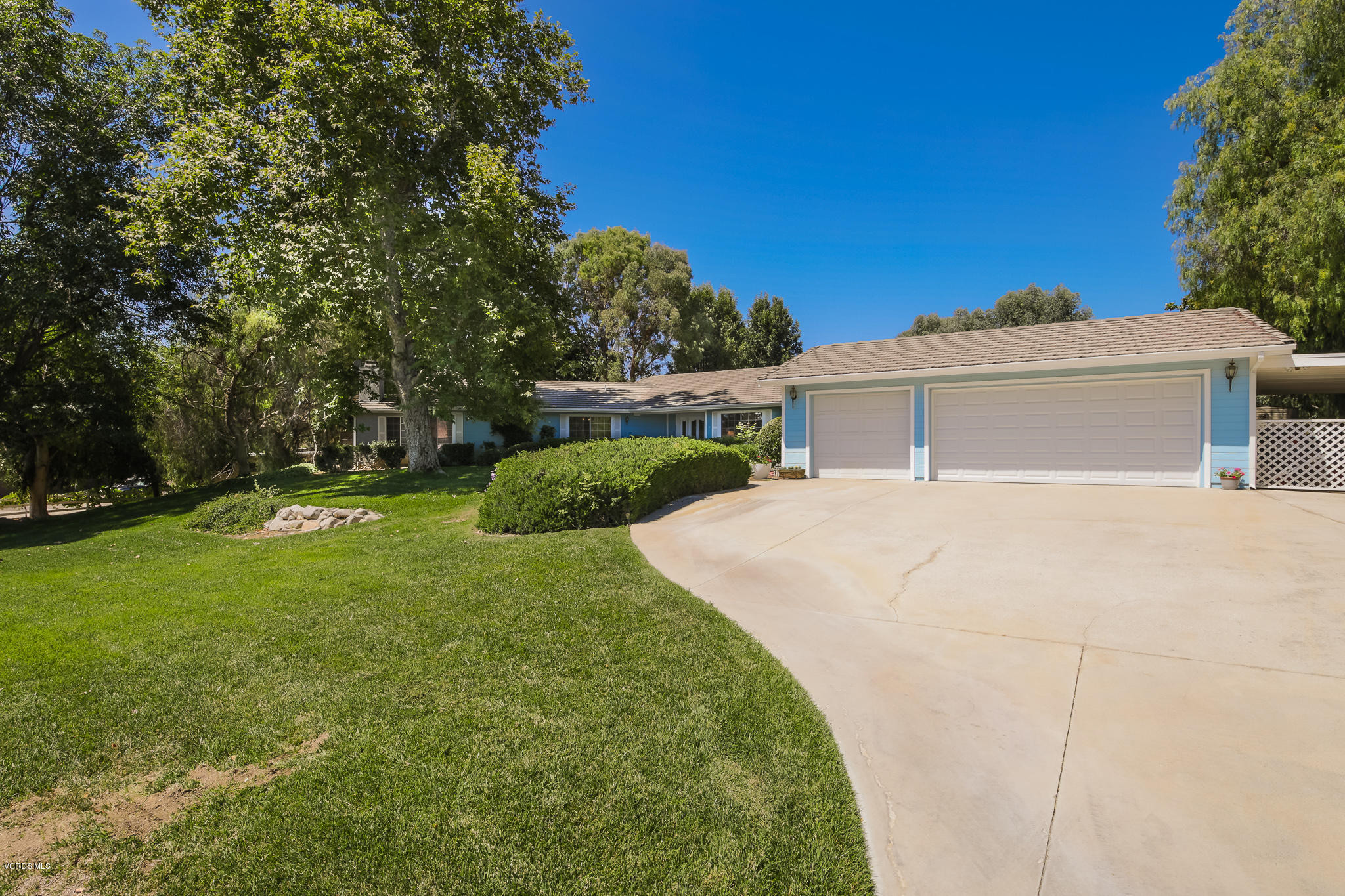 30633 Colt Road Castaic, CA 91384 - Photo 7 of 59 B71A5619
