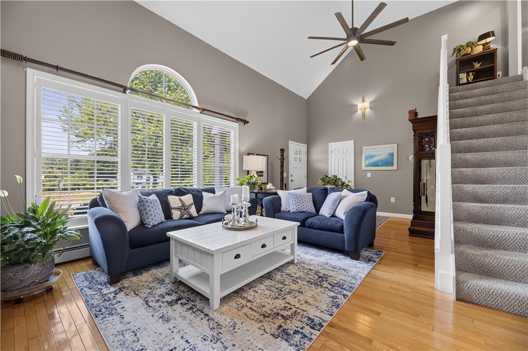 25 Dunns Corner Road Westerly, RI 02891 - Photo 3 of 39