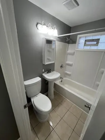 $1,700 | 7315 Delaware Avenue, Hammond, IN 46323