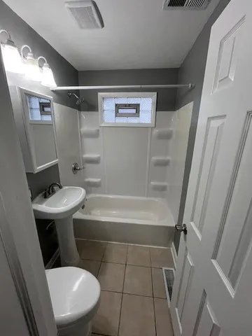 $1,700 | 7315 Delaware Avenue, Hammond, IN 46323