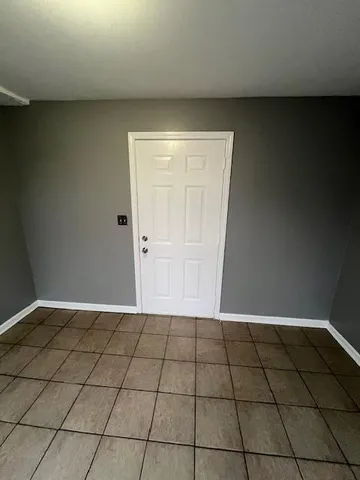 $1,700 | 7315 Delaware Avenue, Hammond, IN 46323