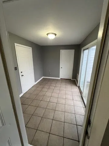 $1,700 | 7315 Delaware Avenue, Hammond, IN 46323