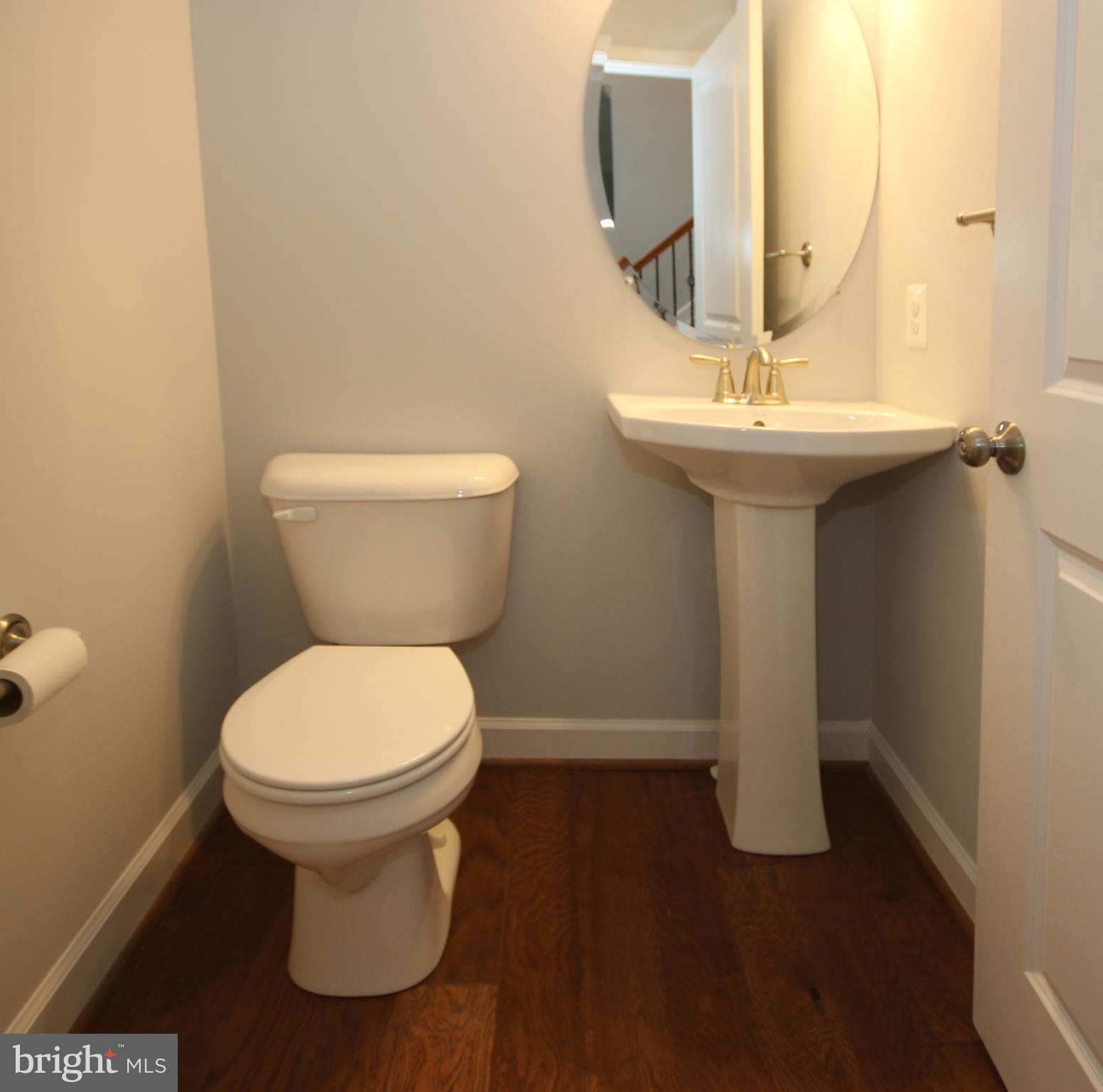 1911 Dale Lane Accokeek, MD 20607 - Photo 14 of 36 Bath Half Main Level