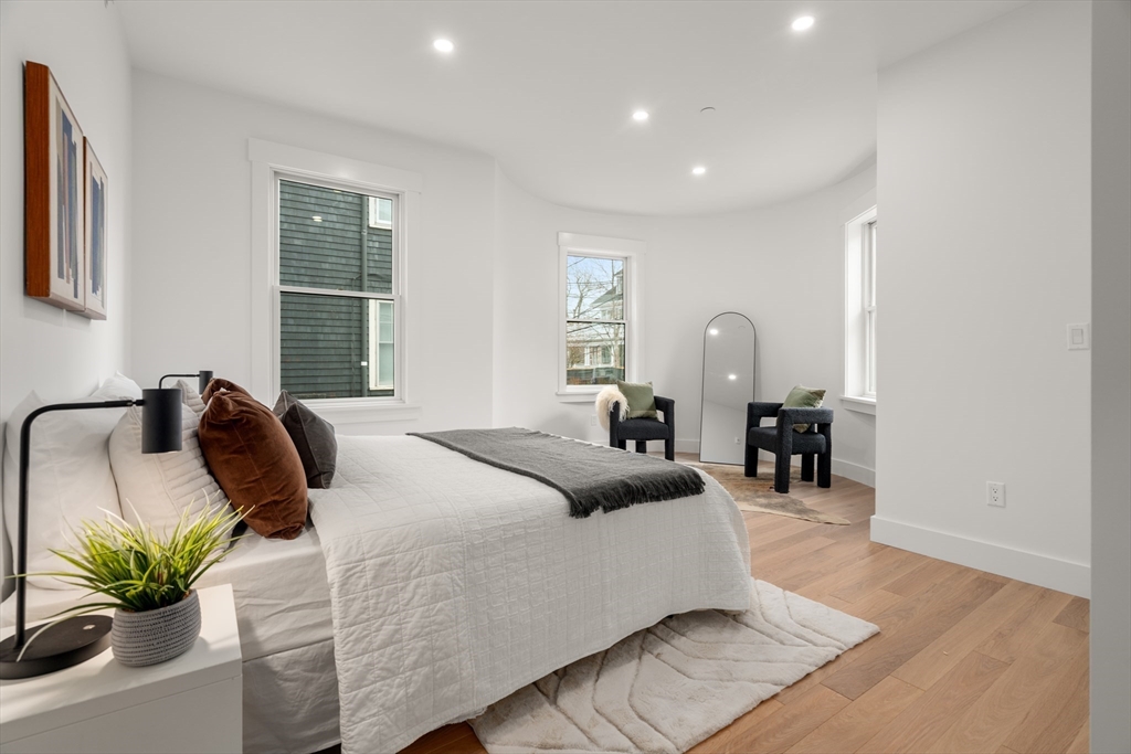 26 Adelaide Street Boston, MA 02130 - Photo 6 of 24