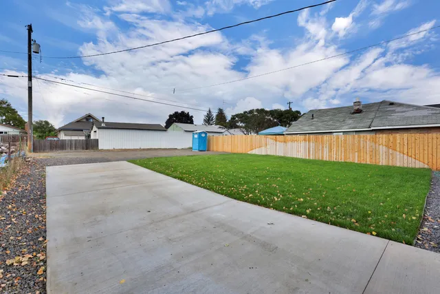 $335,000 | 1733 East Lacrosse Avenue, Spokane, WA 99207