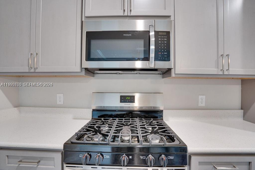 24722 Southwest 21st Place Newberry, FL 32669 - Photo 8 of 27