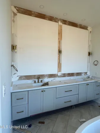 $975,000 | 224 Welchshire Drive, Madison, MS 39110