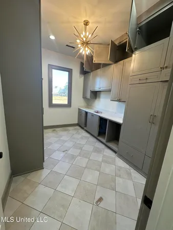 $975,000 | 224 Welchshire Drive, Madison, MS 39110