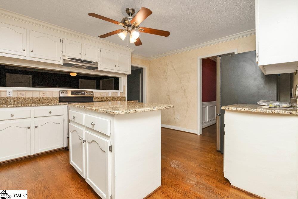 14 Crosswinds Way Greer, SC 29650 - Photo 9 of 34