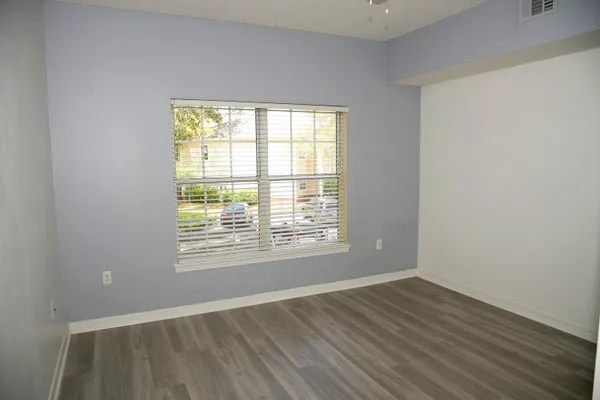 $1,800 | 1501 Partin Drive North, Unit 228, Niceville, FL 32578