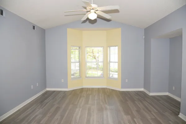 $1,800 | 1501 Partin Drive North, Unit 228, Niceville, FL 32578
