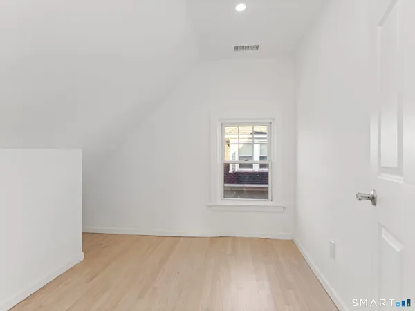 $2,400 | 27 5th Street, Unit 3, Stamford, CT 06905