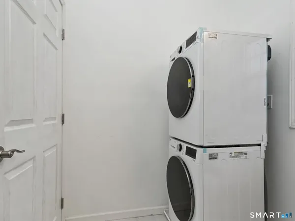 $2,400 | 27 5th Street, Unit 3, Stamford, CT 06905