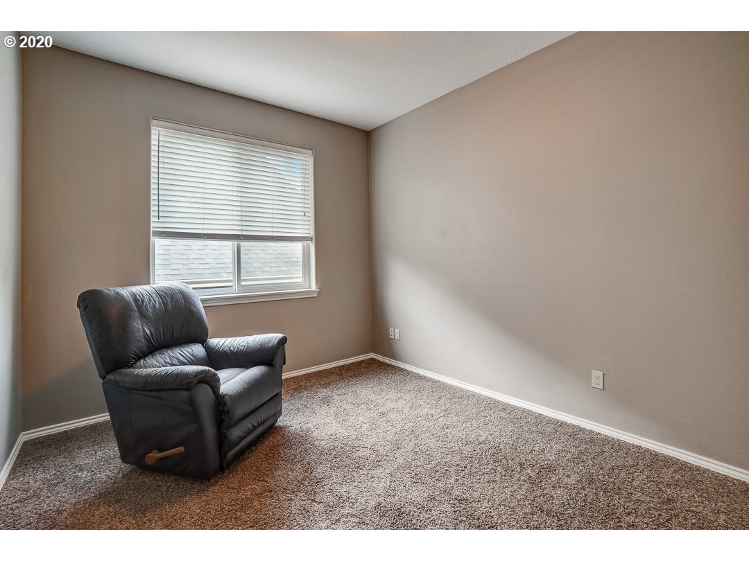 40481 Buck Street Sandy, OR 97055 - Photo 15 of 28 Gallery Image 15