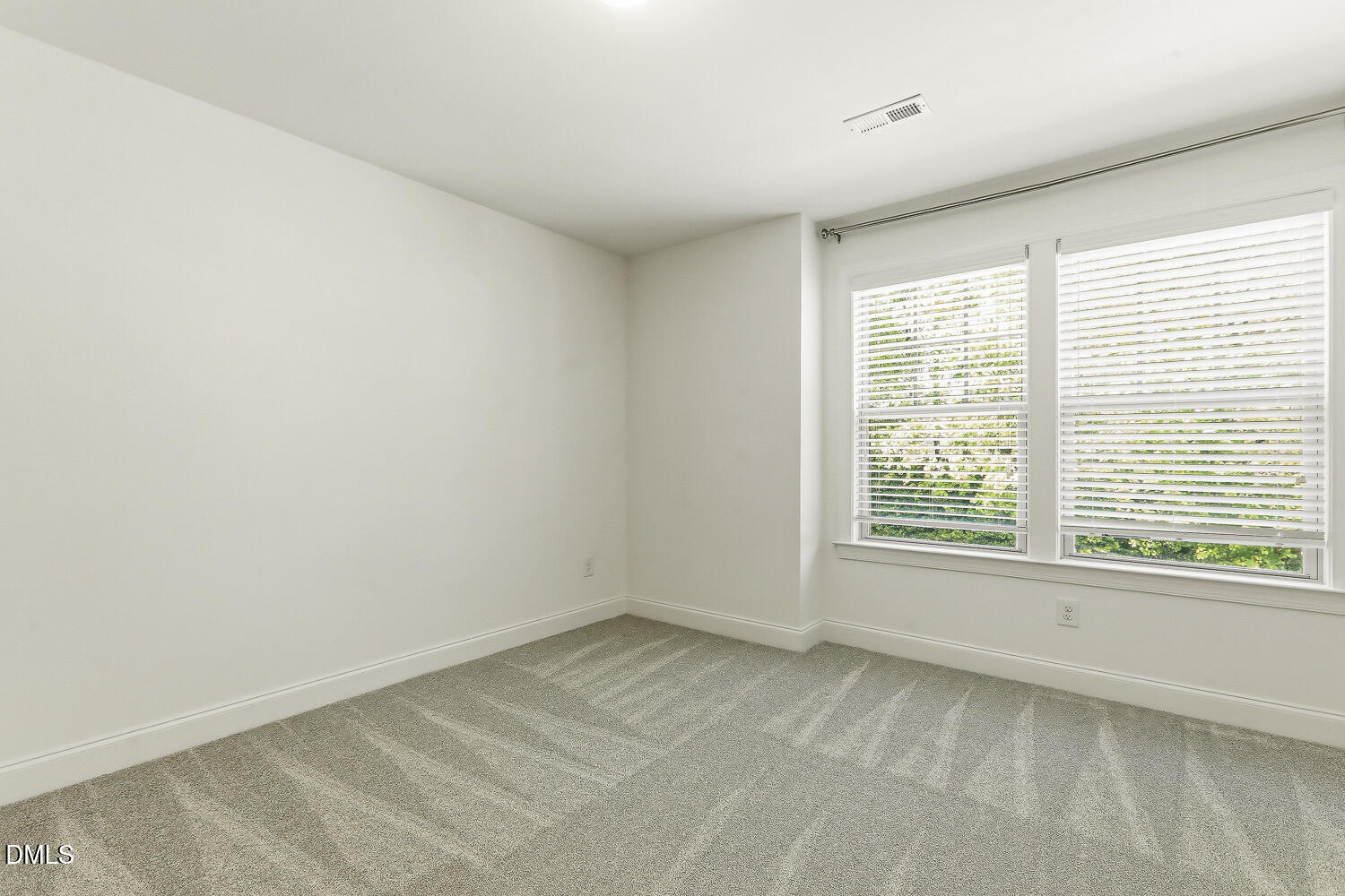 832 Nowell Ridge Road Raleigh, NC 27607 - Photo 46 of 76 048