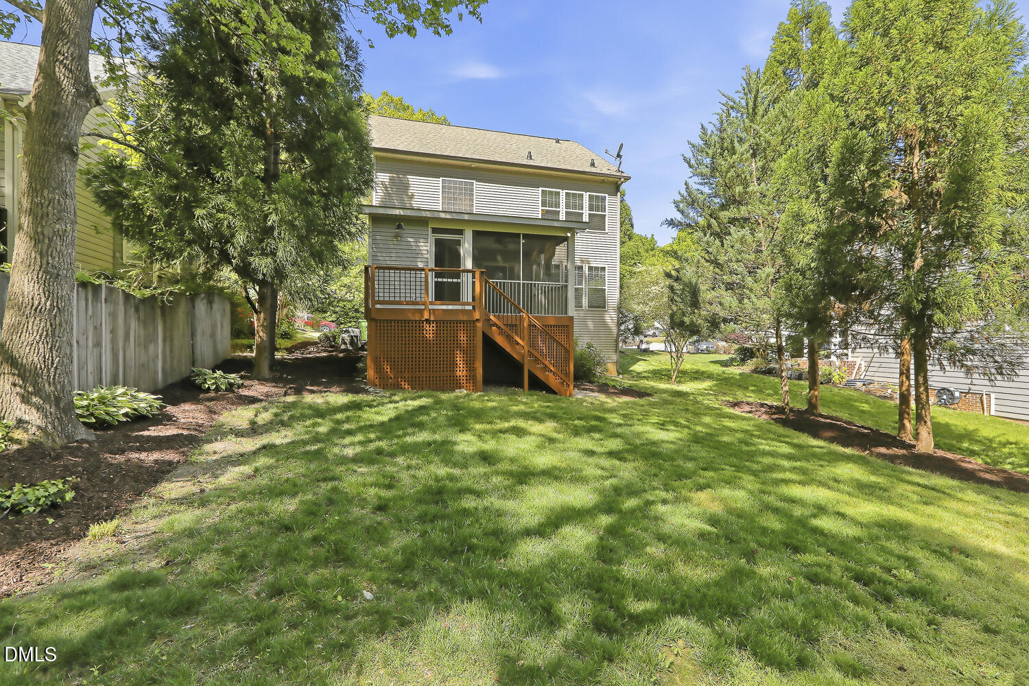 832 Nowell Ridge Road Raleigh, NC 27607 - Photo 66 of 76 068