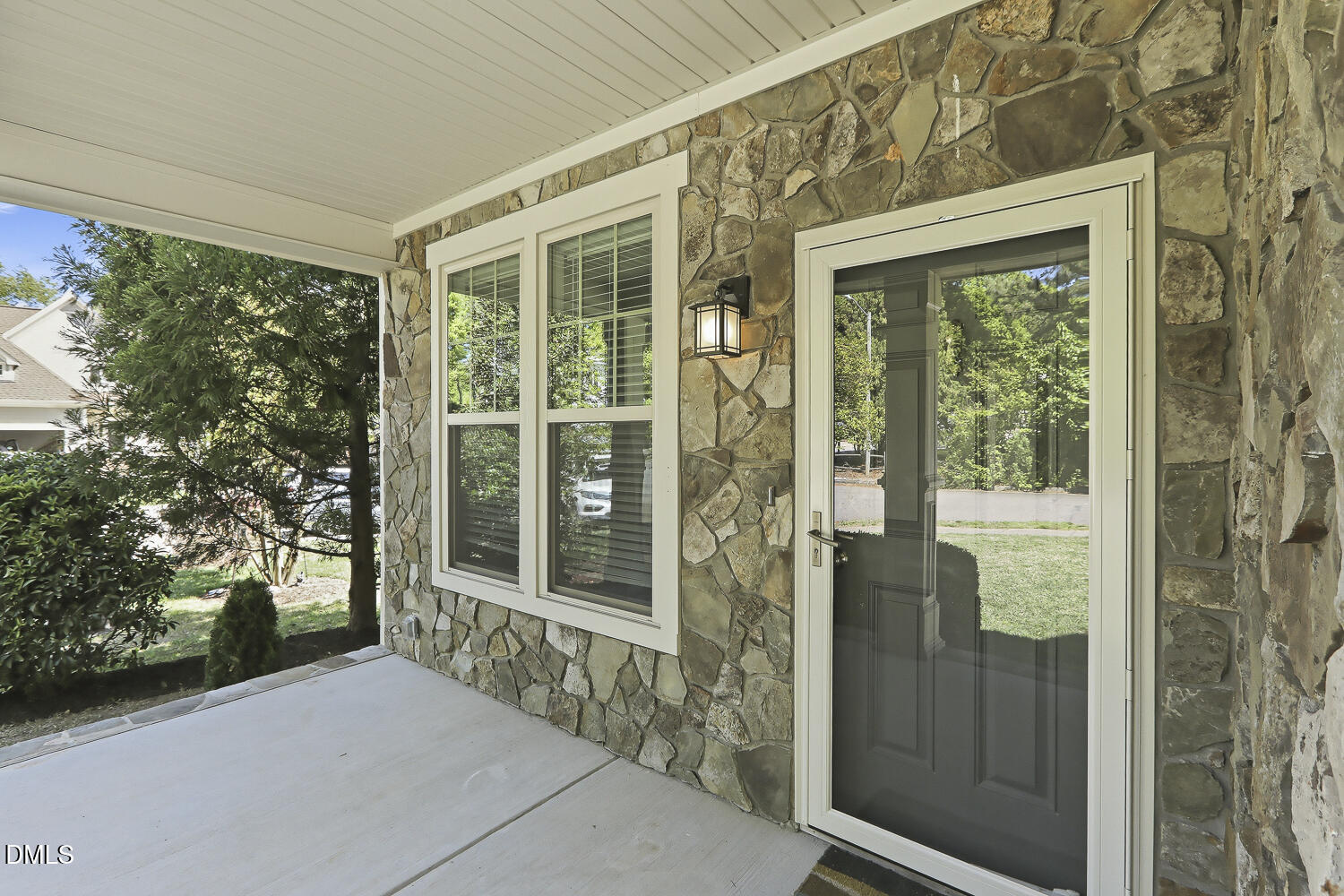 832 Nowell Ridge Road Raleigh, NC 27607 - Photo 5 of 76 005