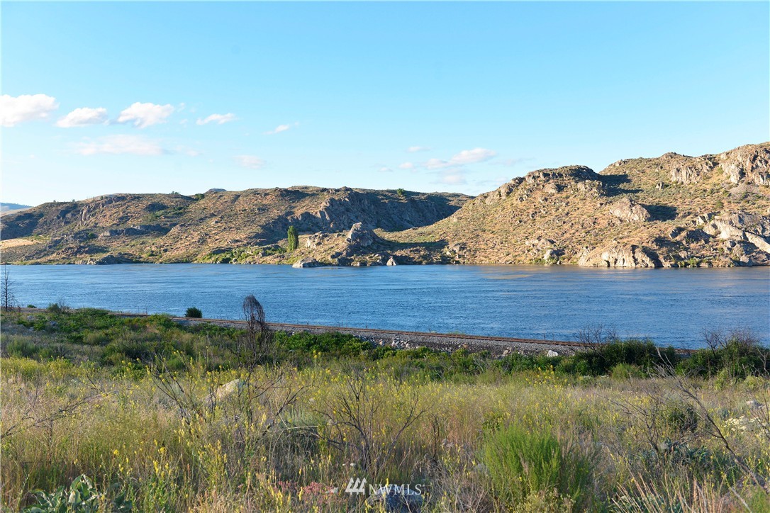 5 Starr Road Pateros, WA 98846 - Photo 1 of 15 Gallery Image 1