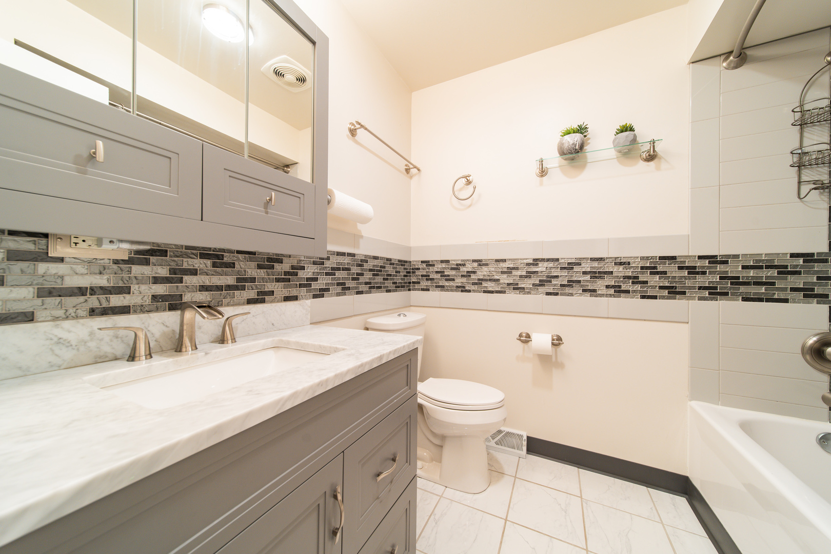 18830 Morgan Avenue Homewood, IL 60430 - Photo 13 of 22