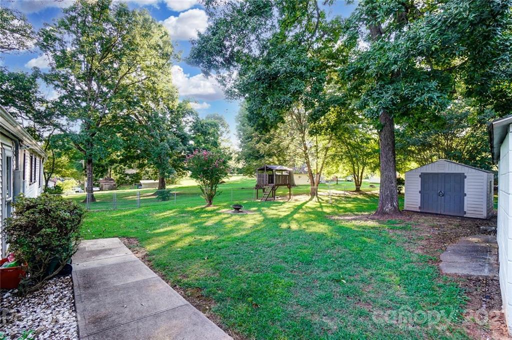14 Ruth Avenue Newton, NC 28658 - Photo 23 of 25 Gallery Image 23