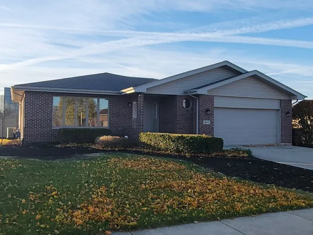 $345,000 | 2872 Joela Drive, New Lenox, IL 60451