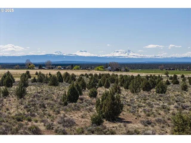 a view of an outdoor space and mountain view