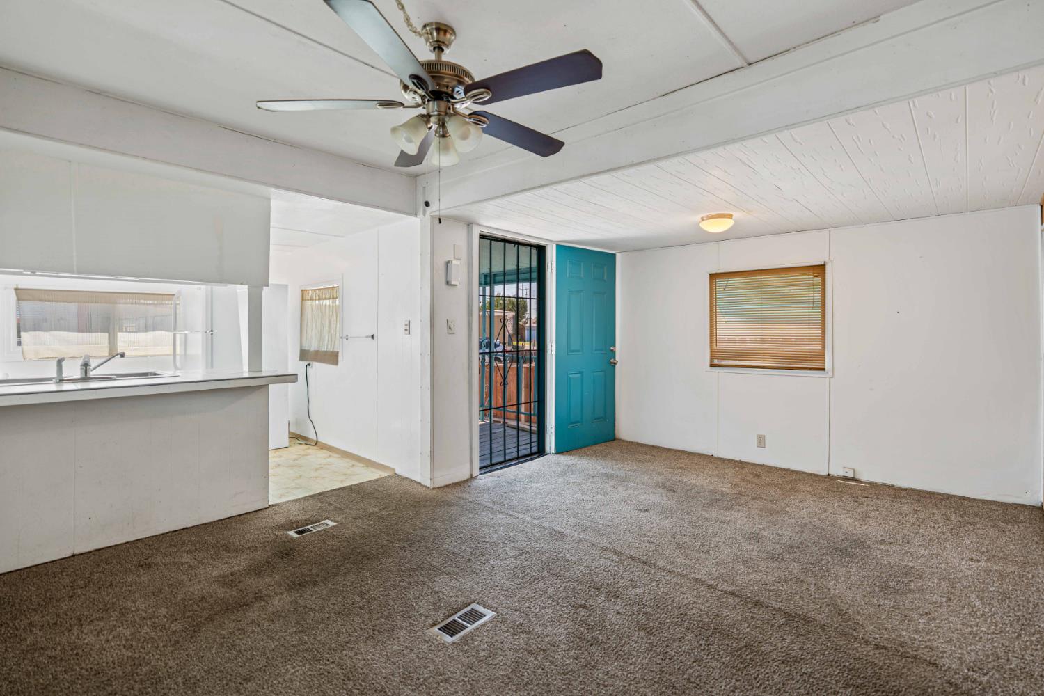 4449 South Carpenter Road, Unit D2 Modesto, CA 95358 - Photo 6 of 27