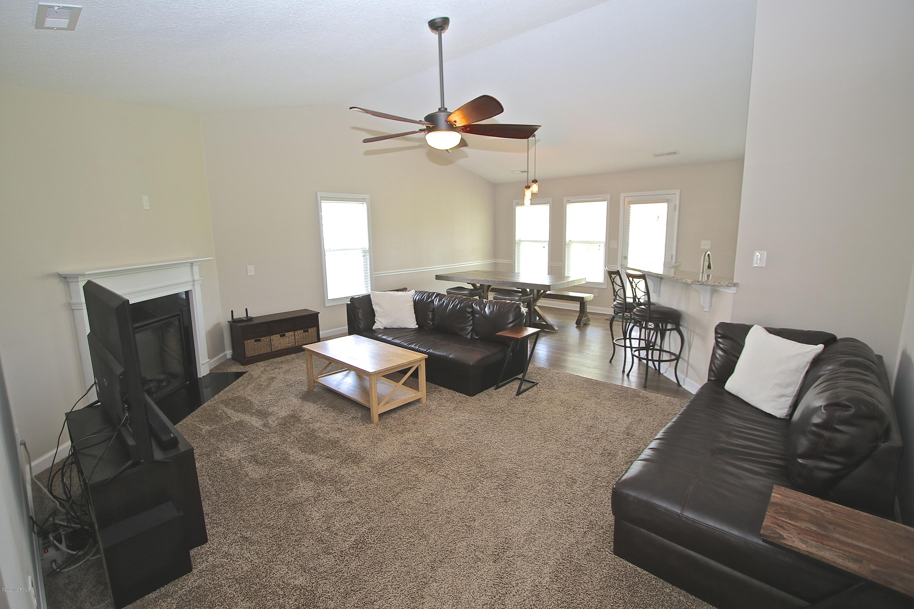 162 Pamlico Drive Holly Ridge, NC 28445 - Photo 8 of 41 LJ7A9970