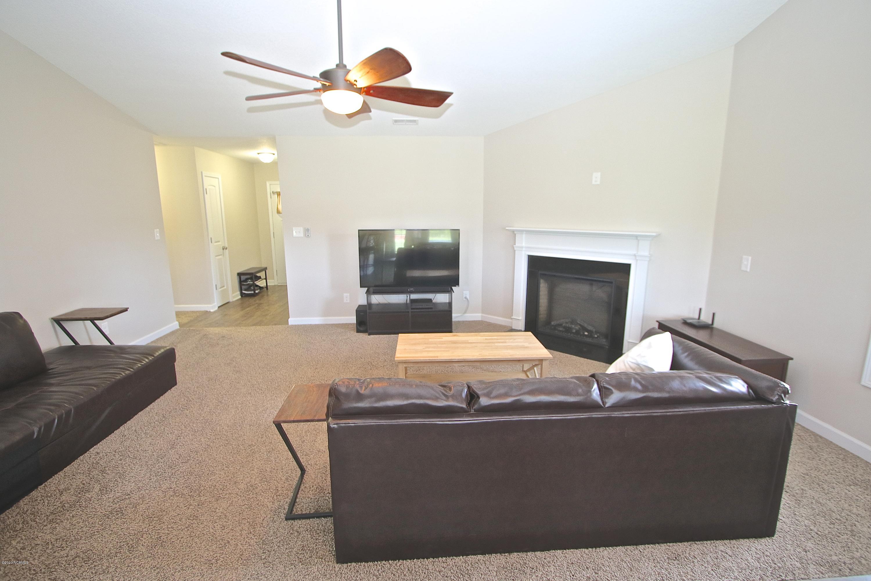 162 Pamlico Drive Holly Ridge, NC 28445 - Photo 9 of 41 LJ7A9972