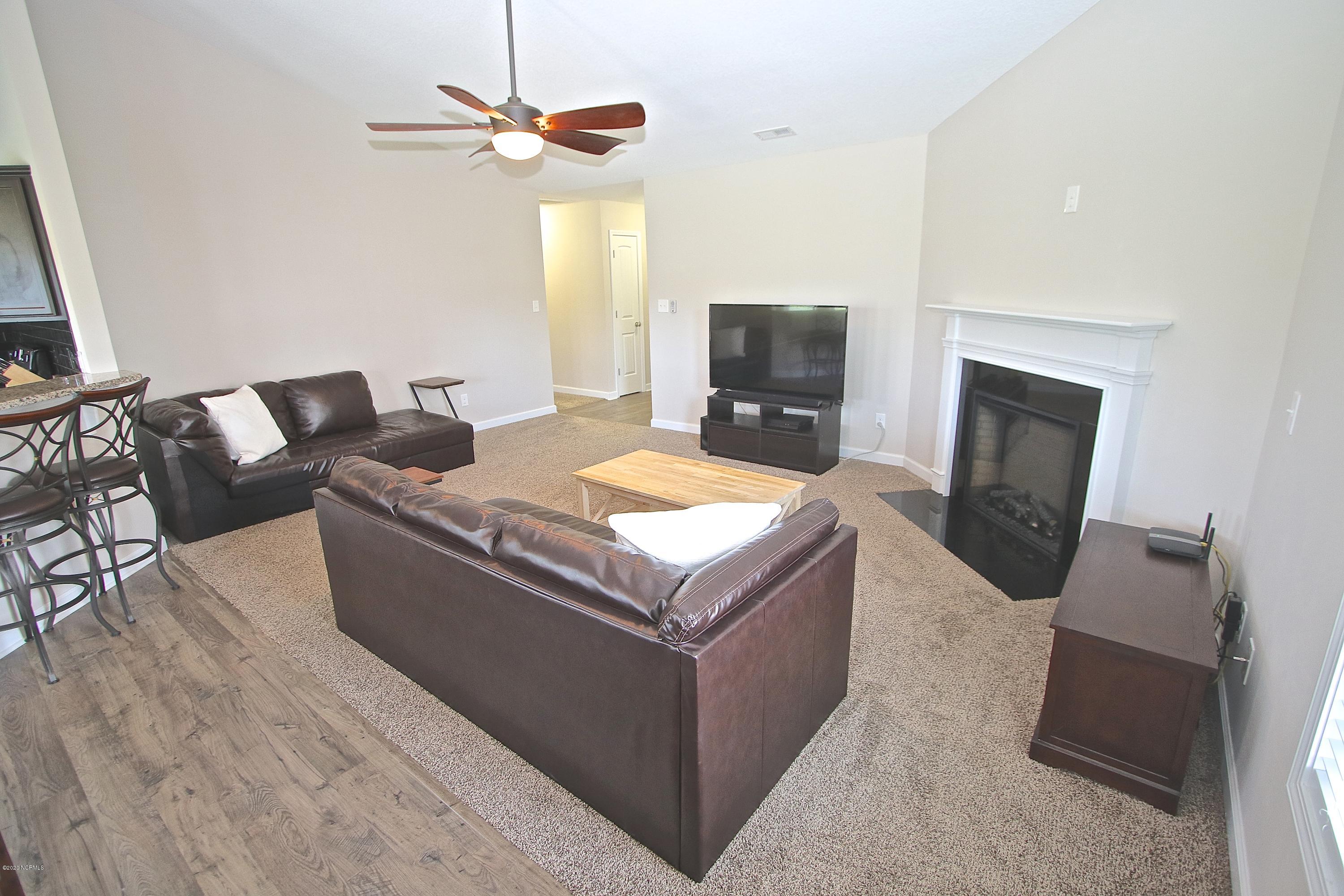 162 Pamlico Drive Holly Ridge, NC 28445 - Photo 10 of 41 LJ7A9973