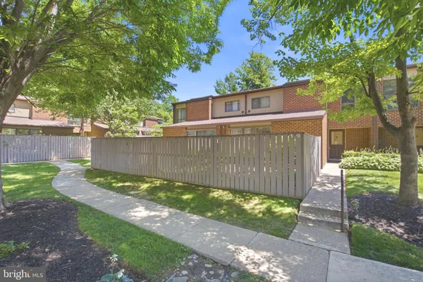 $274,900 | 19 Saddle Court, Unit B, Baltimore, MD 21208