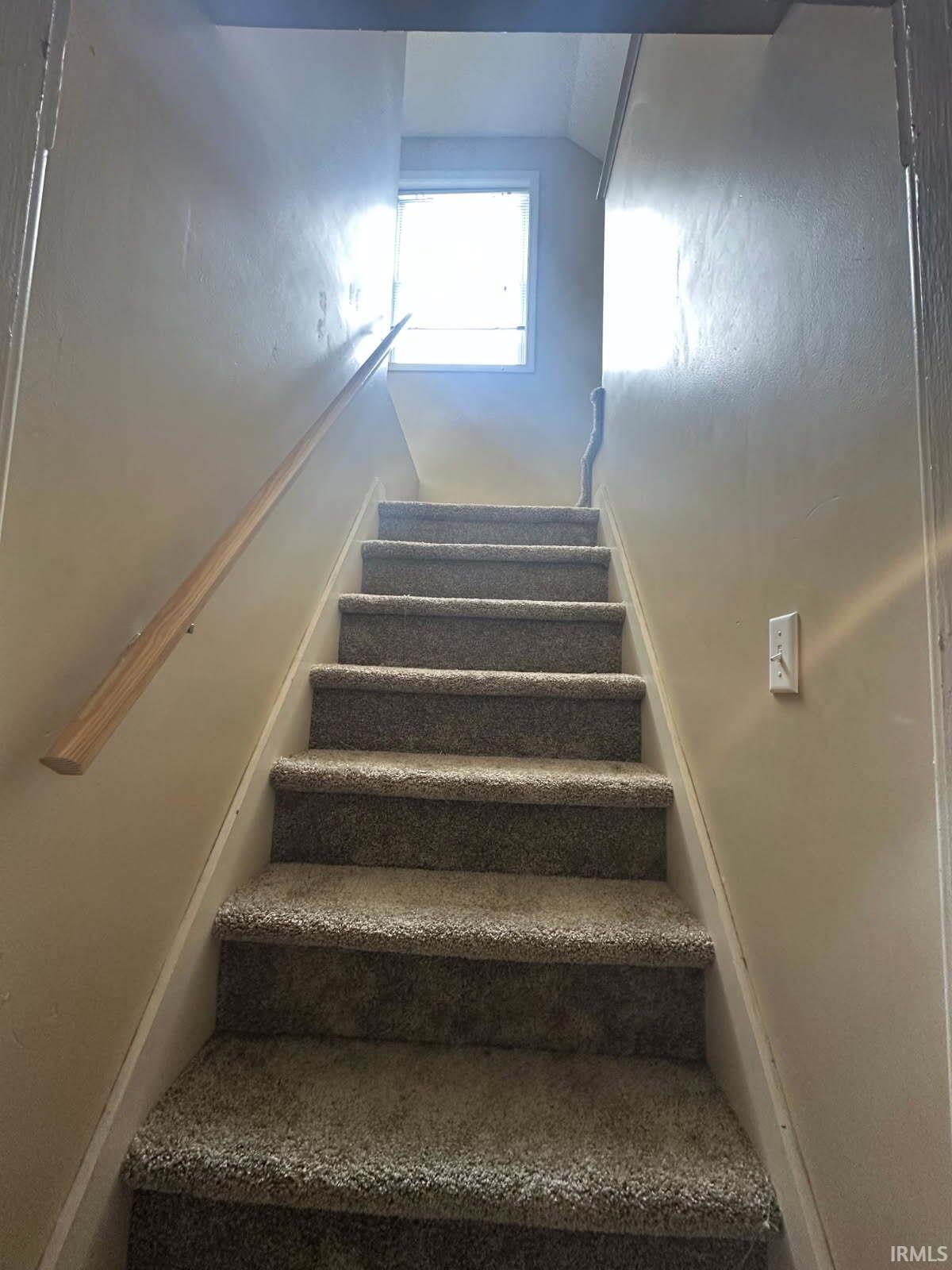 1327 Greene Street Jasper, IN 47546 - Photo 3 of 10