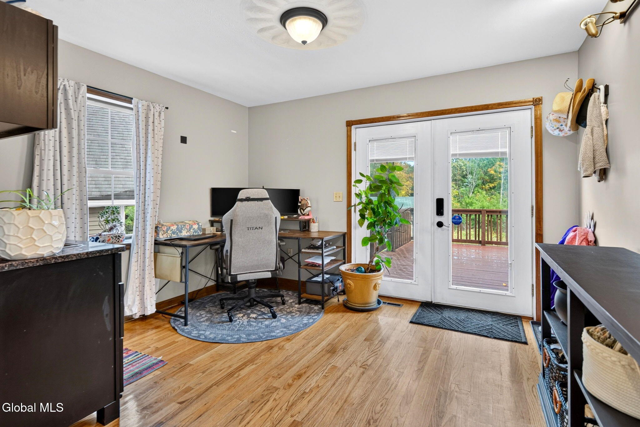 114 Spring Road Schenectady, NY 12302 - Photo 16 of 40 11-web-or-mls-011_DSC04982